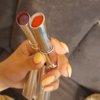 Червило- балсам за устни Диор, снимка 3 - Декоративна козметика - 45767267