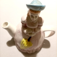 Рядка находка Очарователен винтаж чайник изработен от Shawnee Pottery само за декоративни цели , снимка 11 - Декорация за дома - 44961675
