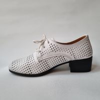 Дамски обувки от естествена кожа на нисък ток, снимка 3 - Дамски обувки на ток - 45355218