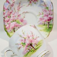 Троен комплект Royal Albert „Blossom Time“, снимка 8 - Колекции - 45331859