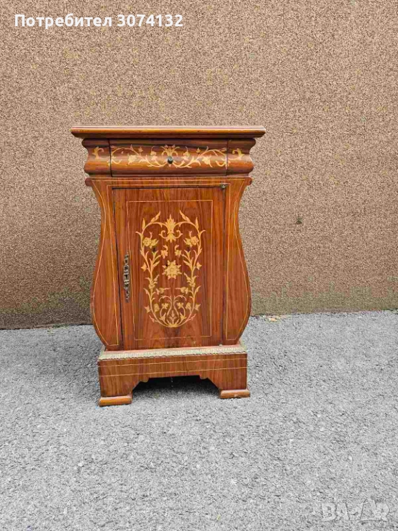 Уникален шкаф с интарзия, снимка 1