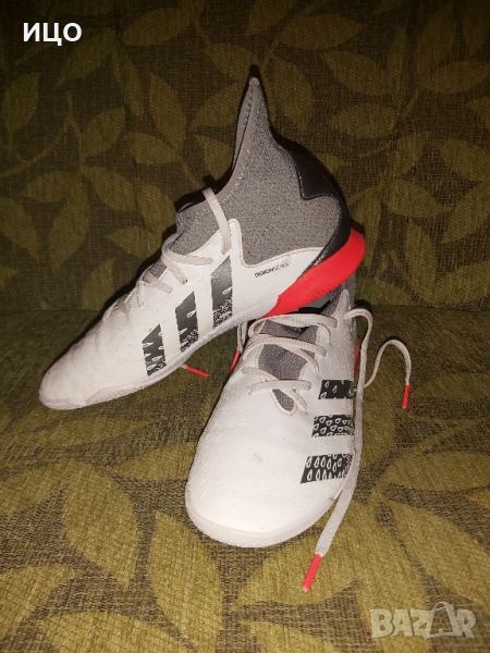 Обувки за футзал Adidas Predator 
, снимка 1