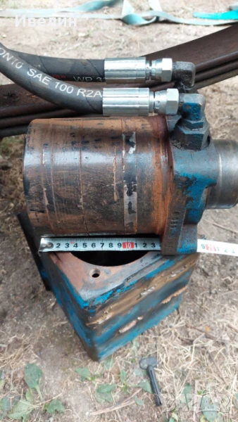 Хидро мотор самоходна вишка, снимка 1