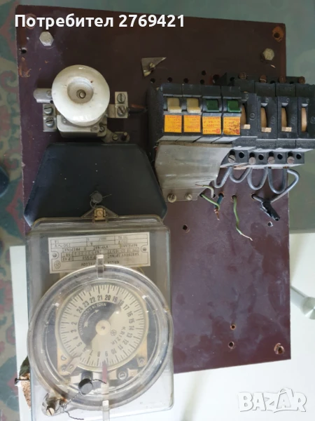 Ел. Табло стълбищно с часовник, снимка 1