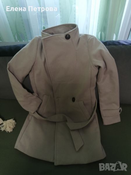 Ново бежово палто размер С, снимка 1