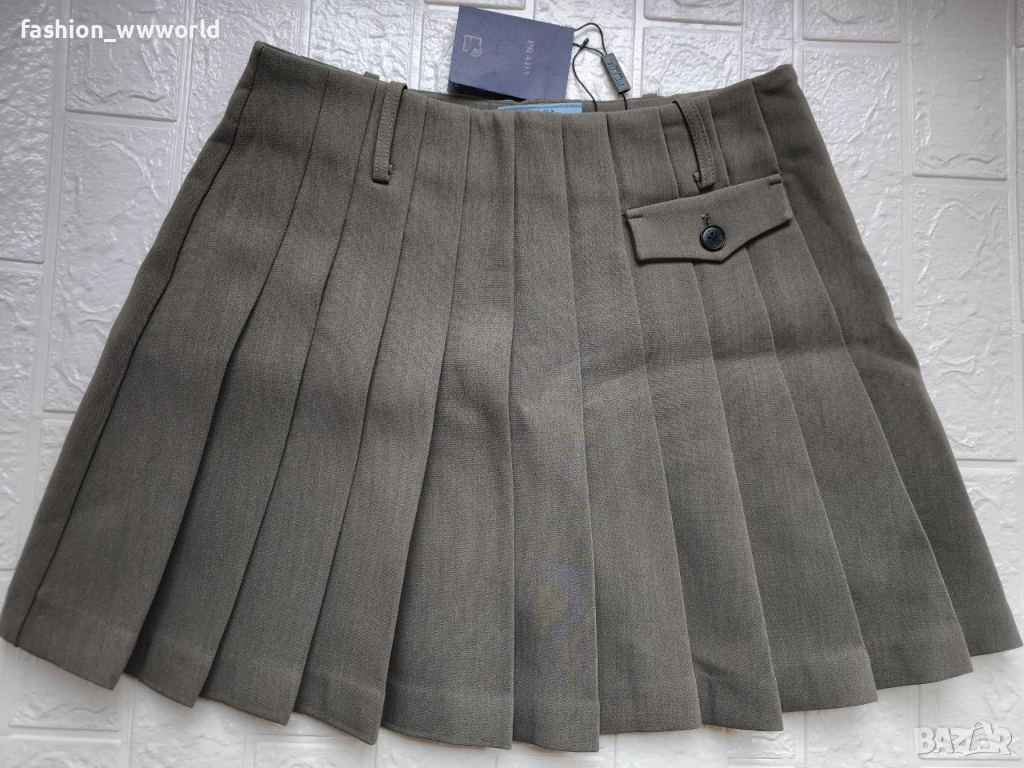 Налична пола  Prada M/L реплика, снимка 1