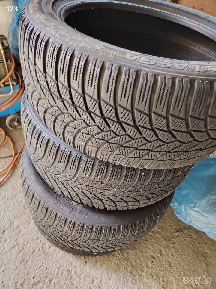 Гуми за мерцедес 2015 , снимка 1