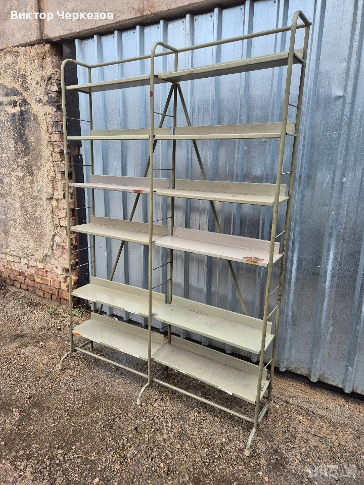 метален стелаж библиотека, снимка 1