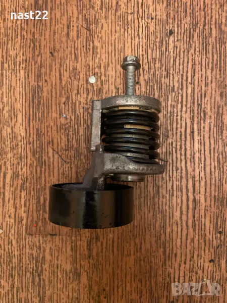 Обтегач с ролка за пистов ремък Фолскваге,Ауди,Шкода 038 903 315 AH, снимка 1