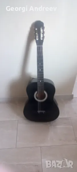 Продавам акустична китара , снимка 1
