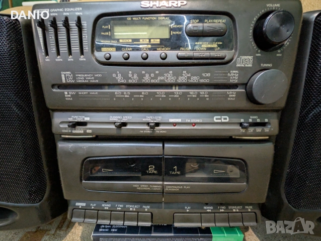 SHARP D555GY , снимка 2 - Радиокасетофони, транзистори - 53929212
