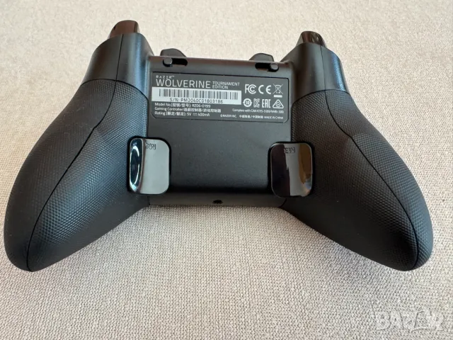 Контролер Razer Wolverine Tournament Ed, снимка 4 - Джойстици и геймпадове - 49896176