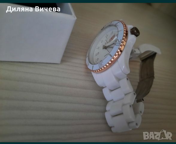 Орг.бял часовник Toy Watch Corona, снимка 4 - Дамски - 45490115