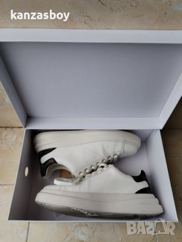 Guess Sneakers FMPVIBLEA12 White Brown - страхотни мъжки кецове КАТО НОВИ 43, снимка 3 - Кецове - 53386334