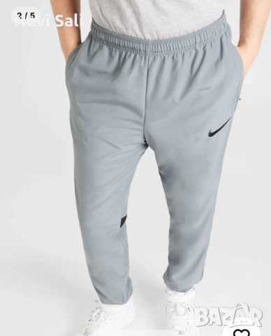 Ново долнище Nike L размер