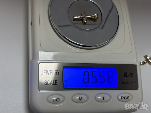 2 броя еднакви! Златни Кръстчета - 1,20 грама/двете/, 14К (проба 585), снимка 7 - Колиета, медальони, синджири - 54055360
