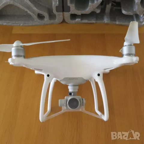 ДРОН - DJI Phantom 4 - Много запазен ! Цената се коментира !, снимка 1