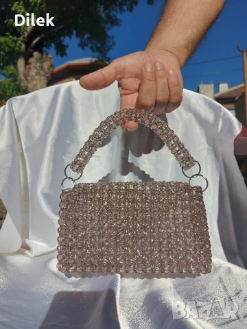 Чантата е намалена от 75 на 60 лева