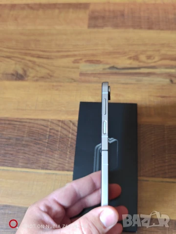 Samsung Z flip 6 12/512 GB с лек дефект!, снимка 8 - Samsung - 51187158