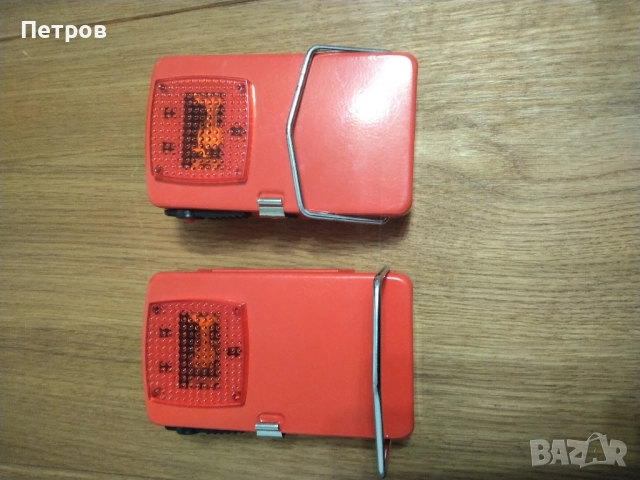 Продавам 2 броя нови метални фенерчета, които работят с плоска батерия 4,5 V. за 20 лв. , снимка 5 - Други - 52336679