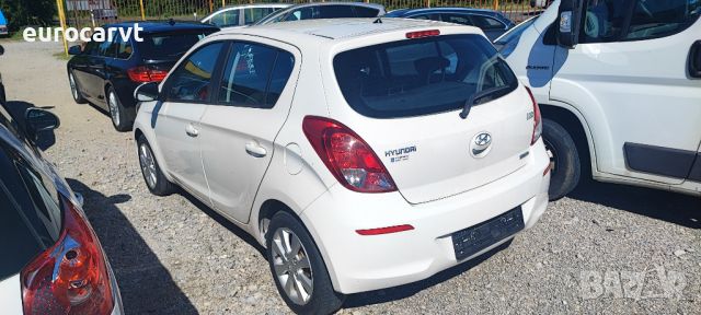 Hyundai i20 1.1 CRDi facelift ,NAVI, снимка 6 - Автомобили и джипове - 31567563