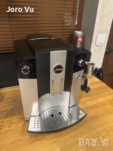 JUra Impresa C5, снимка 9 - Кафемашини - 52853385