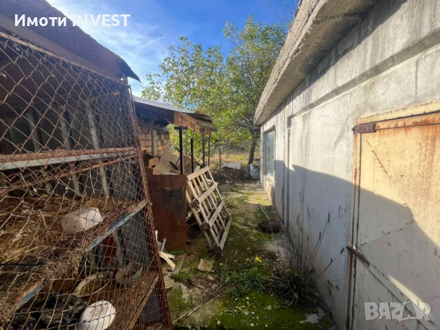 Двуетажна вила с ток и вода в м-т Кованлъка спирка "Момина чешма", снимка 5 - Вили - 52632595