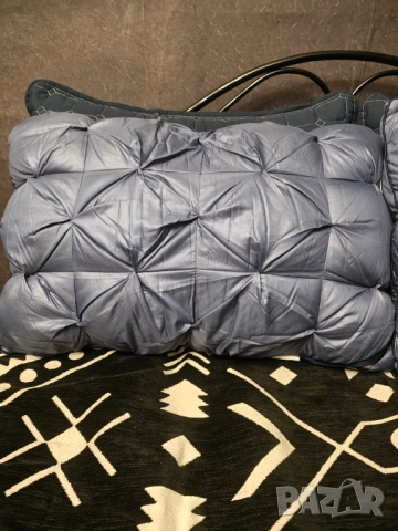 Два броя възглавници 