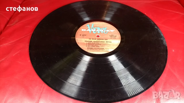 Дългосвиреща грамофонна плоча, джаз на THE OSCAR PETERSON TRIO, Франция, снимка 5 - Грамофонни плочи - 50994623