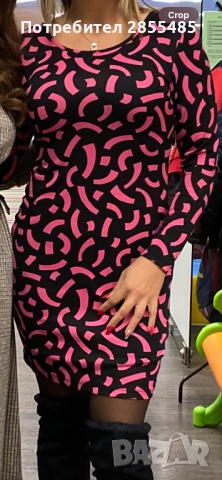 Рокля еластична в черно и цикламено, снимка 2 - Рокли - 52015392