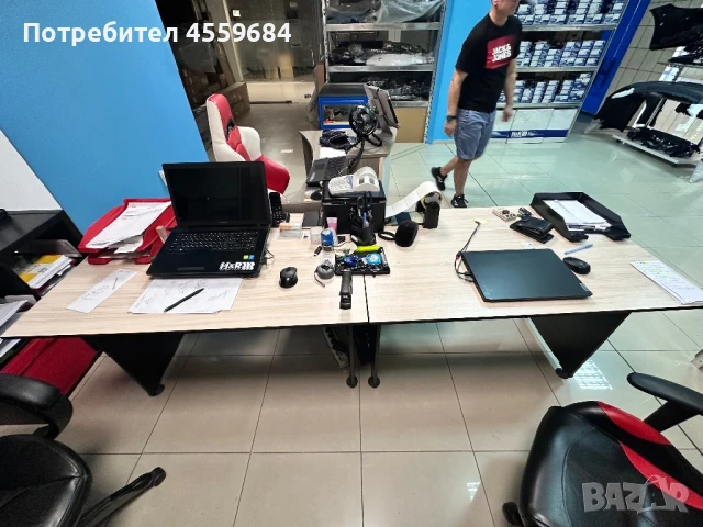 Две офис бюра с контейнер с 4 чекмеджета, снимка 1