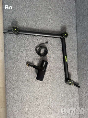 Shure MV7 микрофон + Shure рамо – комплект, използвани, снимка 2 - Микрофони - 53414868