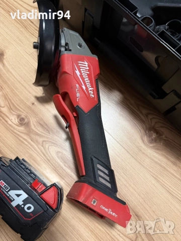 Milwaukee Fuel Ъглошлайф