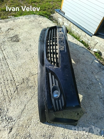 Предна броня Опел Астра Х ГТС / Predna bronq Astra H GTC 2/3, снимка 2 - Части - 53671516