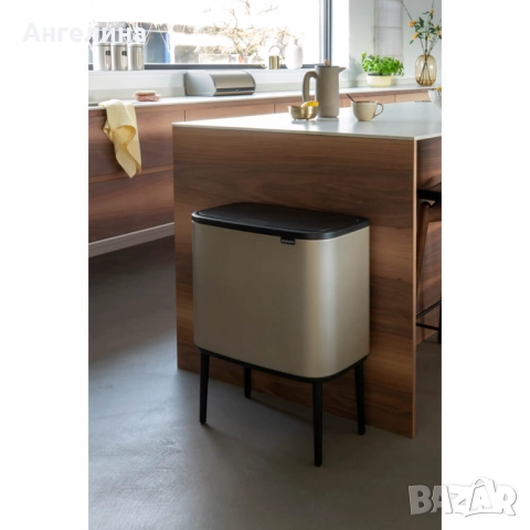 Кош за смет Brabantia Bo Touch 36L, Metallic Gold, снимка 1