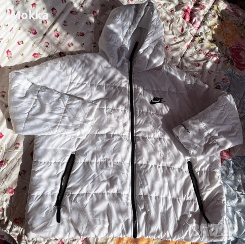 Снежно бяло яке Nike 2 XL, снимка 11 - Якета - 52056644