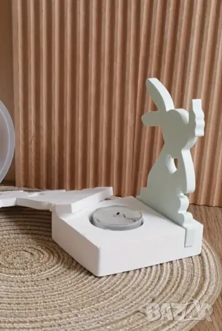 Молд 2 части заек с основа за свещник 