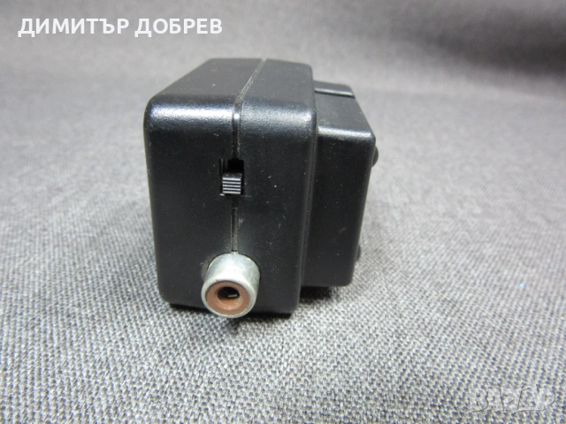 ОРИГИНАЛЕН RF МОДУЛАТОР NINTENDO 64 / SNES / GAMECUBE (NUS-003), снимка 5 - Аксесоари - 54157340