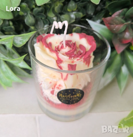 Ръчно изработена ароматна свещ , снимка 2 - Декорация за дома - 53565635