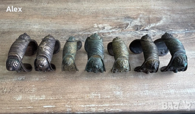 Възрожденски гривни тип „рогатка“