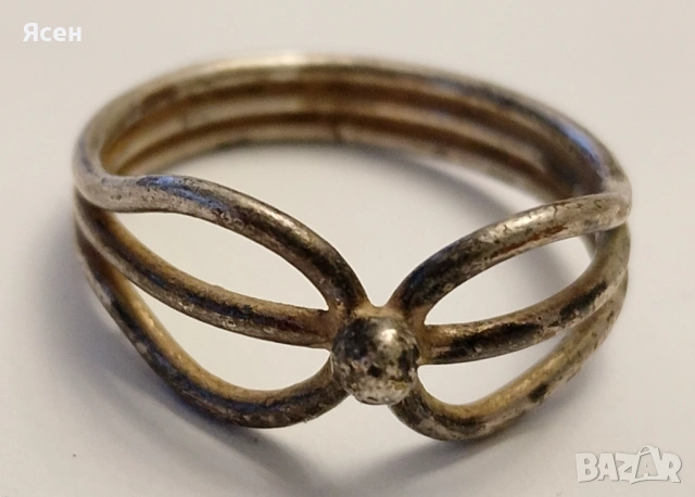 Пръстен,Диаметър 1,8см.