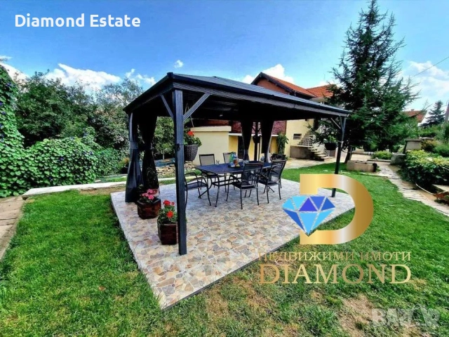 Двуетажна къща в село Кирилово, обл. Стара Загора, снимка 4 - Къщи - 52466980