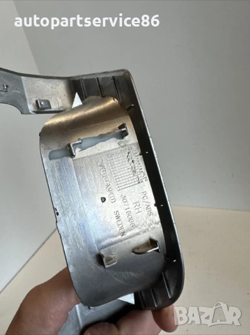 Декоративна лайсна хром за задна дясна част за Volvo XC90 2.4D 185HP D5 (2007) 30716086, снимка 2 - Части - 53807568