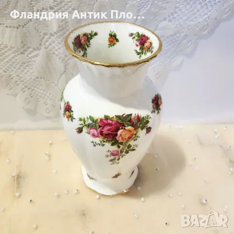 Порцеланова ваза Royal Albert – Old Country Roses, снимка 4 - Вази - 49436658