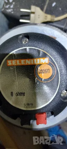 selenium d205ti, снимка 1 - Тонколони - 48804335