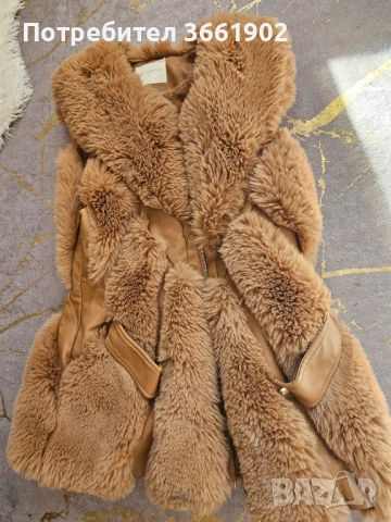 Пухено елече с цип