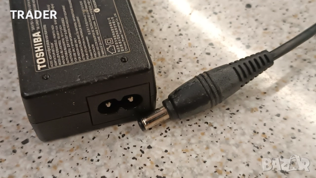 Зарядно за лаптоп 19V 3.42A , Букса:5.5x2.5 , Мощност:65W Charger for Toshiba, снимка 3 - Кабели и адаптери - 45317879