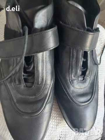 BOSS Original Size 45 100% Кожа С подарък шапка