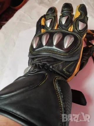 Зимен екип Екипи за ски Яке и панталон - гащеризон Екип за мотор с протектори Ръкавици за ски, снимка 15 - Спортна екипировка - 51953639