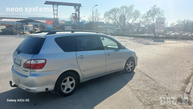 Тойота Авенсис Версо 2005 г -2000куб.4+1 Бензин -Газ с регистрация, снимка 3 - Автомобили и джипове - 53756220